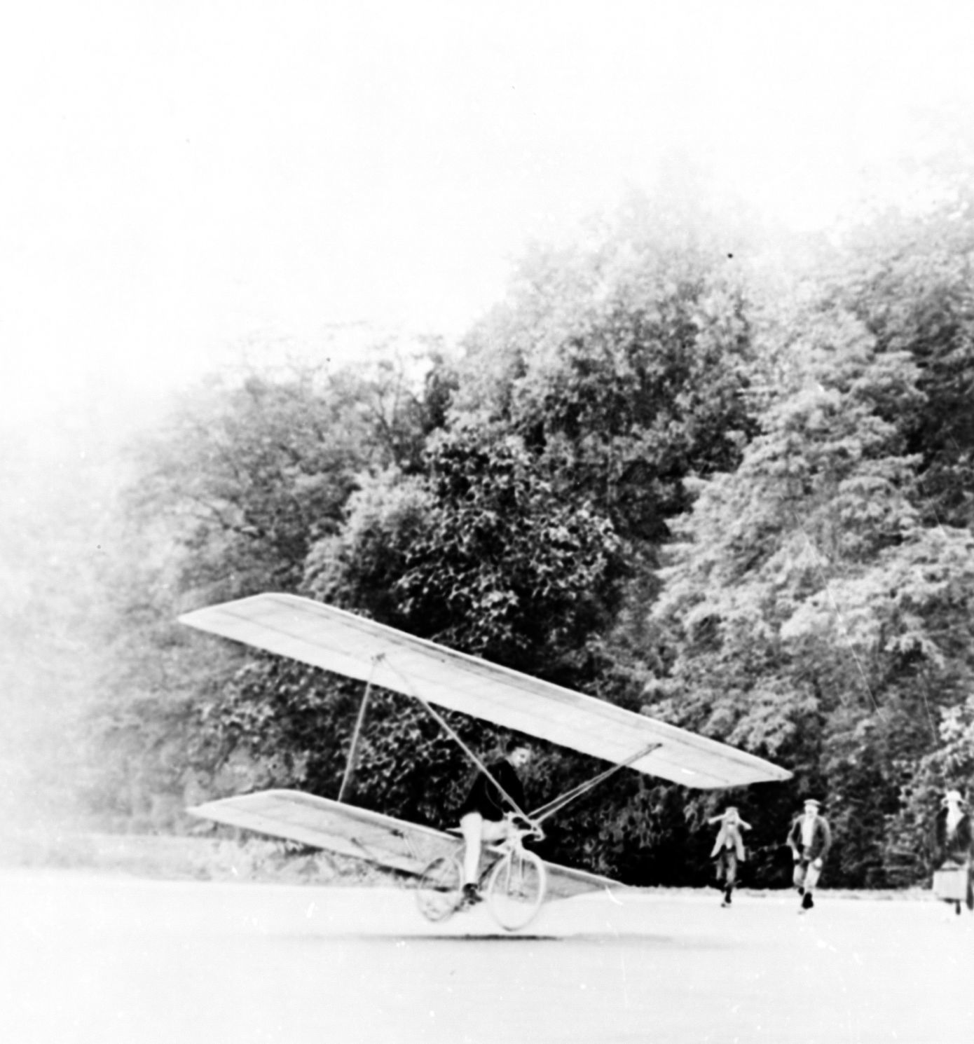 1921: Human propelled plane